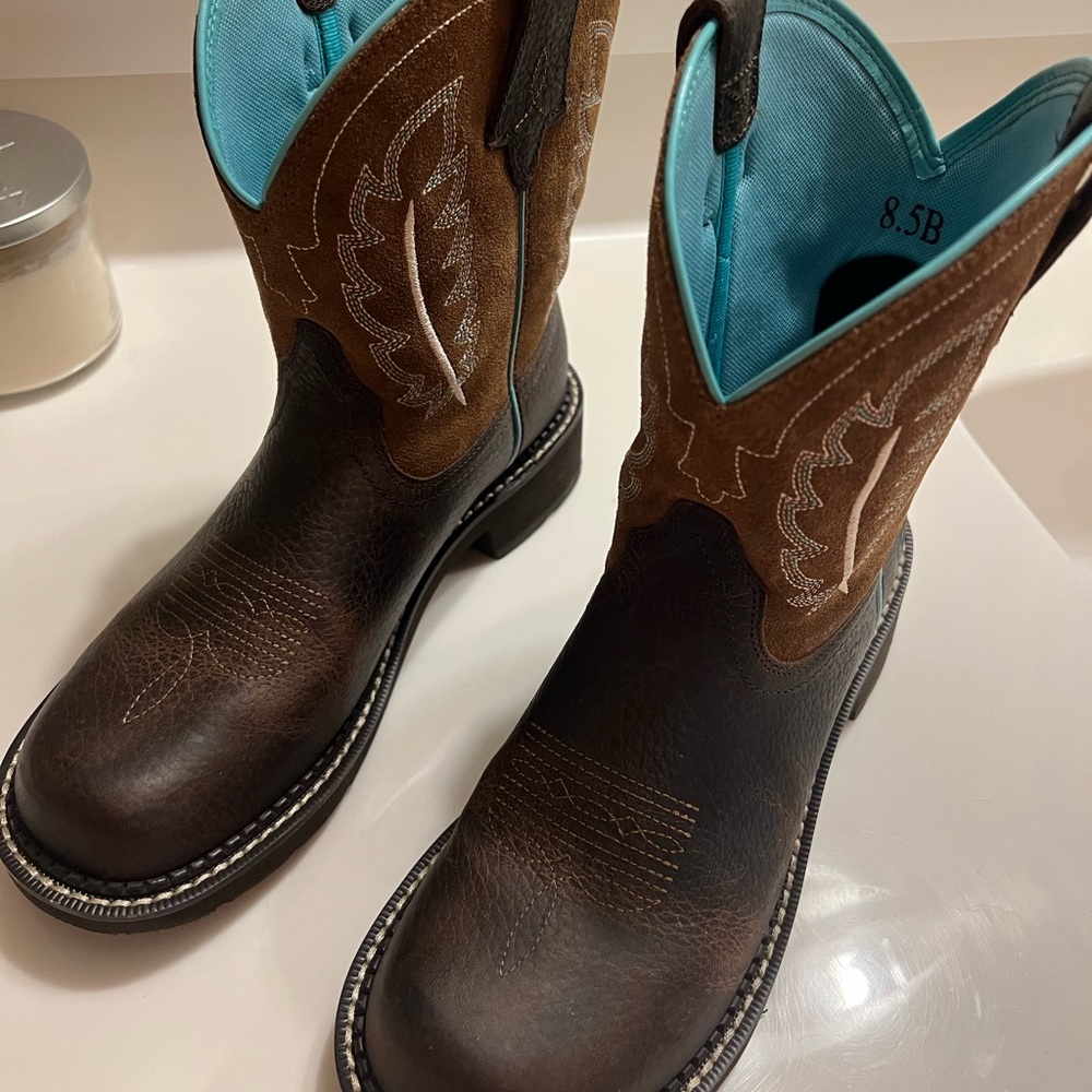 Fat baby ariat boots